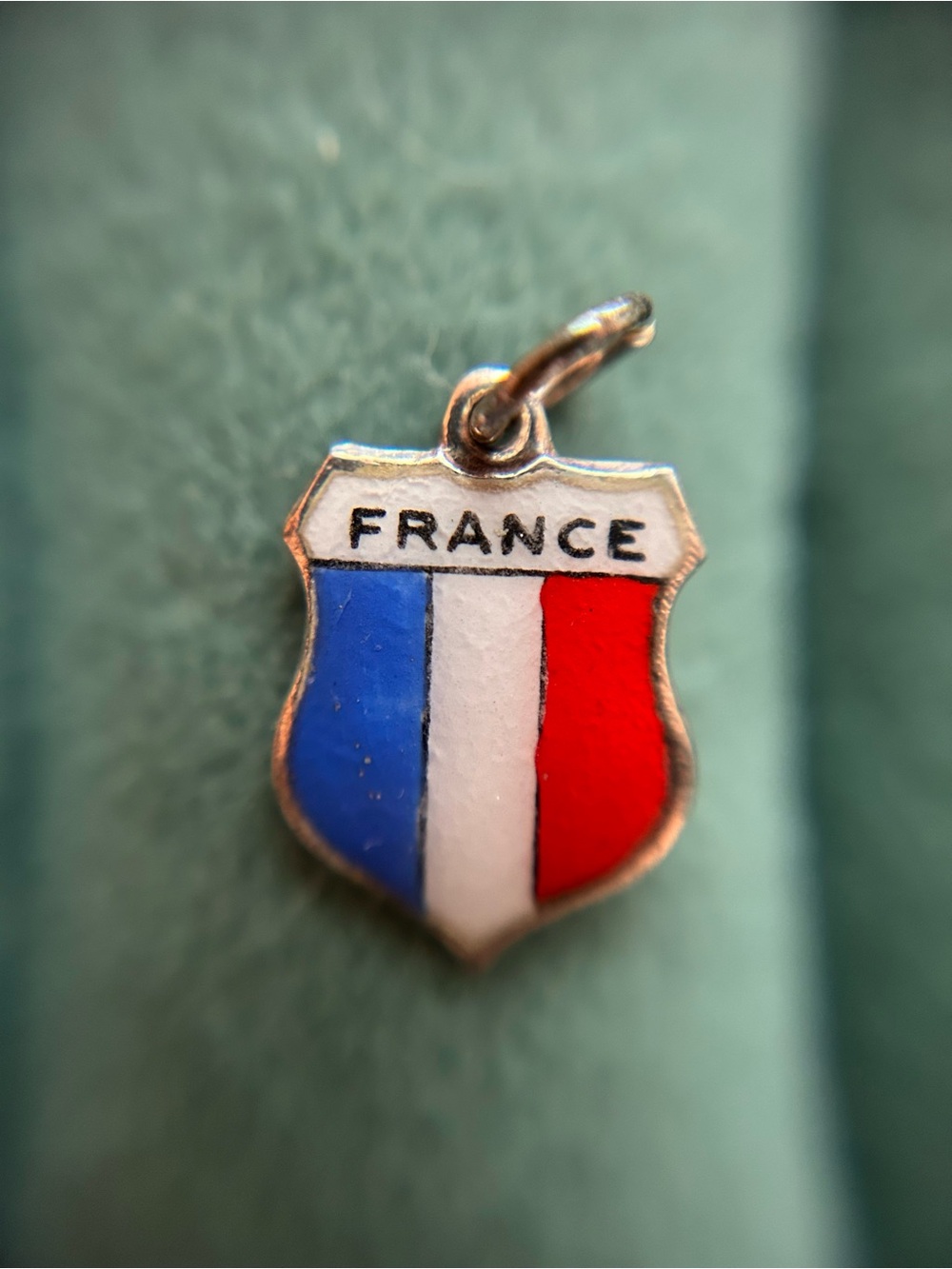 Vintage sterling silver France souvenir shield charm 925